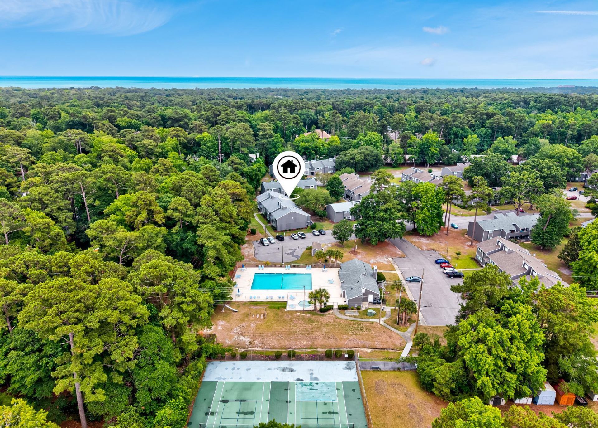 10301 N Kings Hwy.  Photo 43