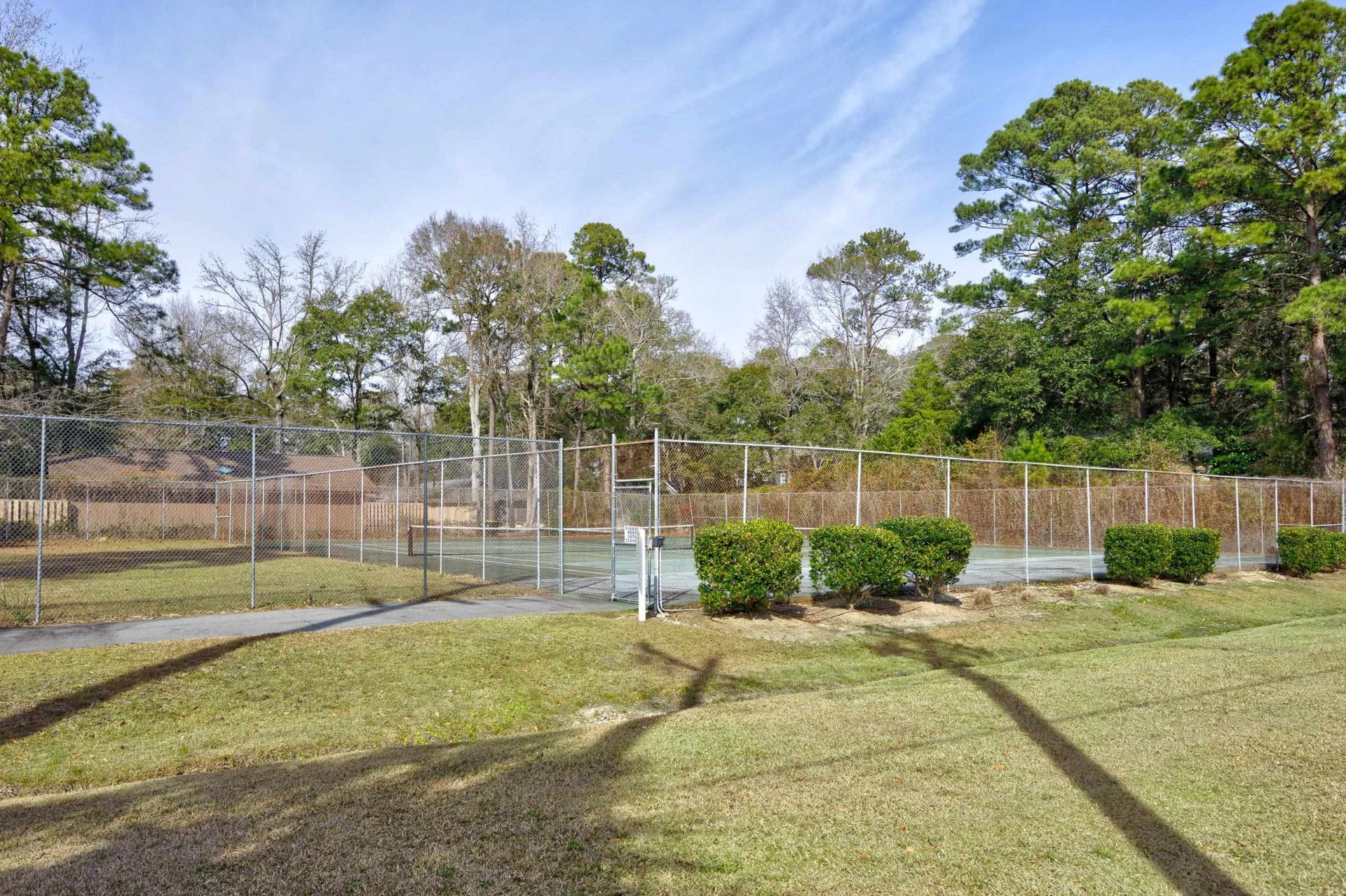 10301 N Kings Hwy.  Photo 45