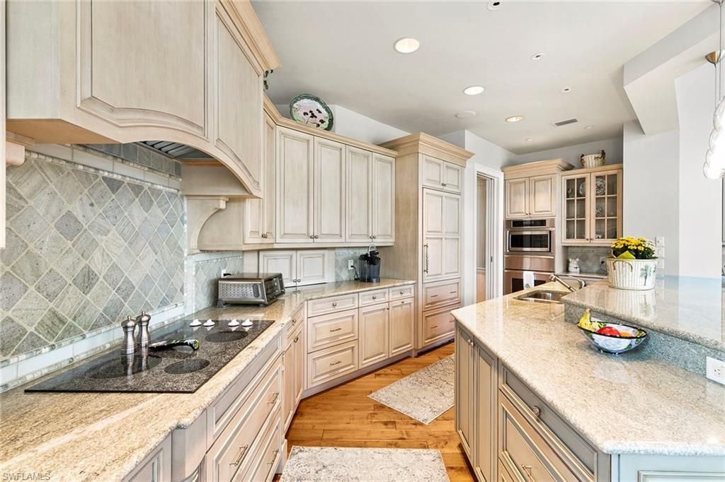 6991 Greentree Dr, Naples, FL 34108 Photo
