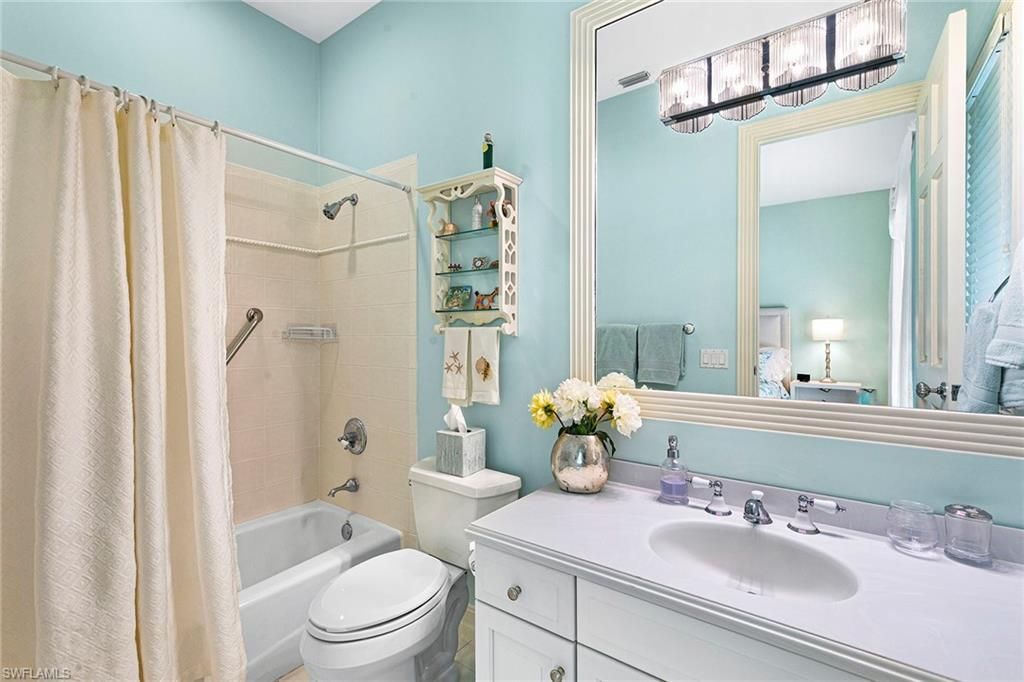 6991 Greentree Dr, Naples, FL 34108 Photo