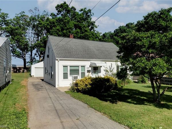 434 Winchester Avenue , Youngstown, OH 44509