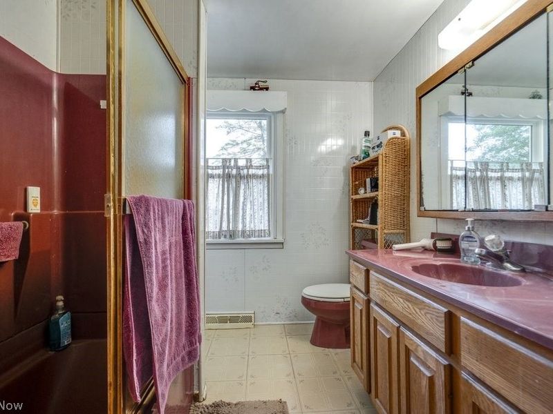 9921 Beech Street NE, Louisville, OH 44641 Photo 12