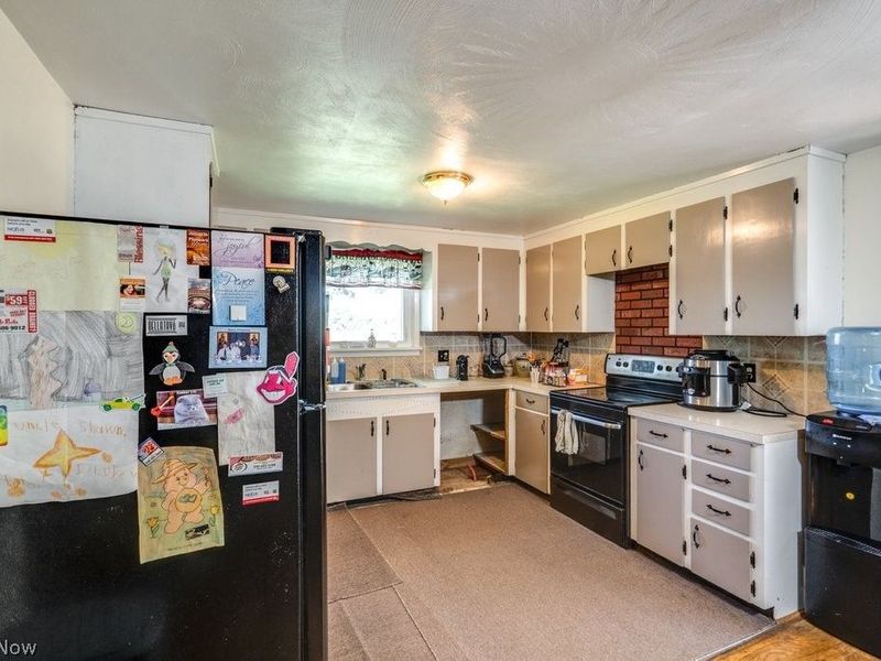 9921 Beech Street NE, Louisville, OH 44641 Photo 18