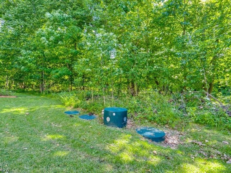 9921 Beech Street NE, Louisville, OH 44641 Photo 5