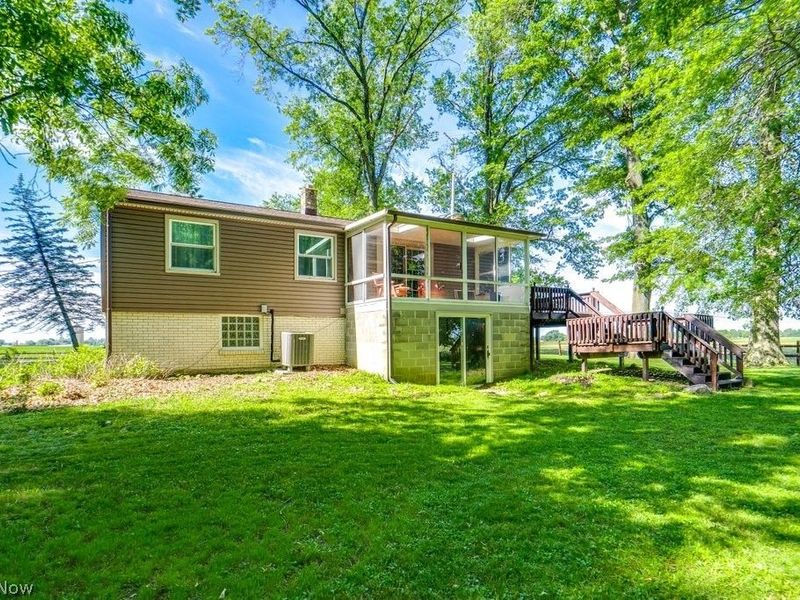 9921 Beech Street NE, Louisville, OH 44641 Photo 6