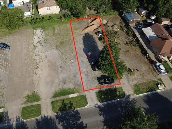 2213 Clinton Avenue, Fort Worth, TX 76164