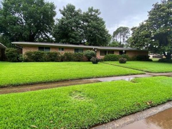 301 Levin Lane , Shreveport, LA 71105