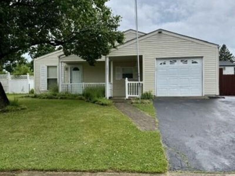 1831 Rock Creek Drive , Grove City, OH 43123 Photo 2