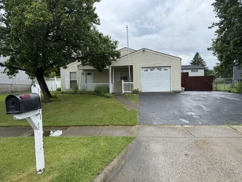 1831 Rock Creek Drive , Grove City, OH 43123 Photo 3