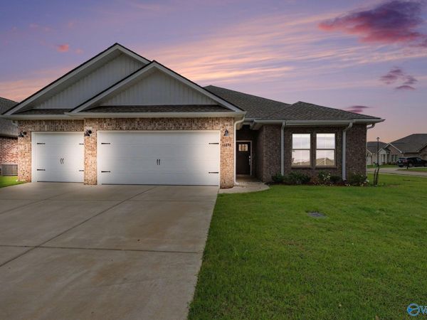 16896 Whispering Pines, Athens, AL 35611