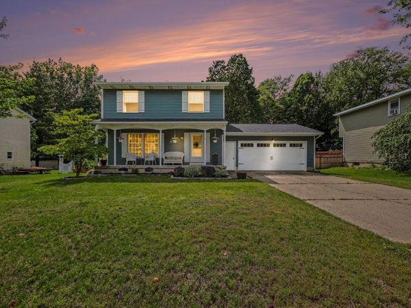 579 Venna Place, Coopersville, MI 49404