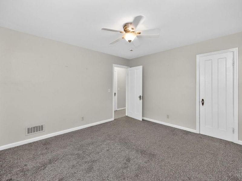 3333 S Sterling, Cincinnati, OH 45209 Photo 14