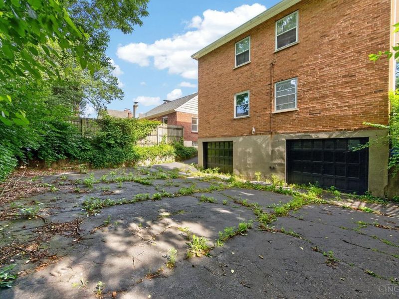 3333 S Sterling, Cincinnati, OH 45209 Photo 25