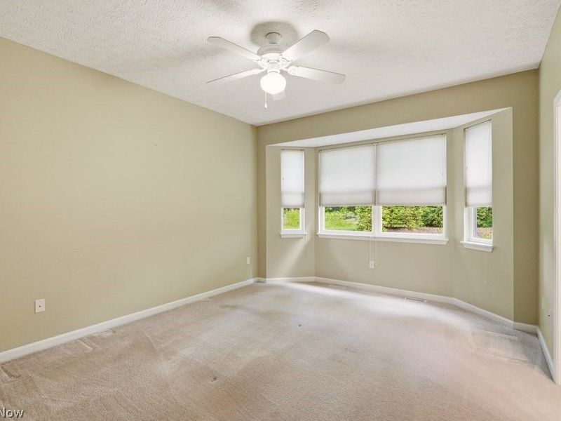 18269 River Valley Boulevard, North Royalton, OH 44133 Photo 12