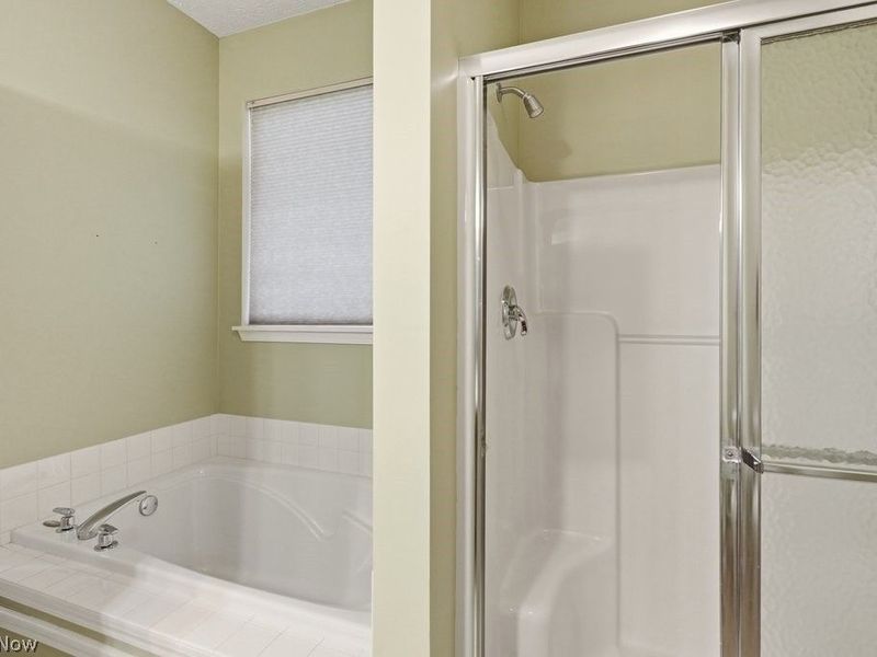 18269 River Valley Boulevard, North Royalton, OH 44133 Photo 15