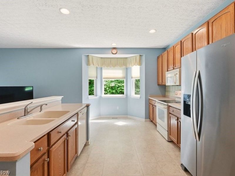18269 River Valley Boulevard, North Royalton, OH 44133 Photo 6
