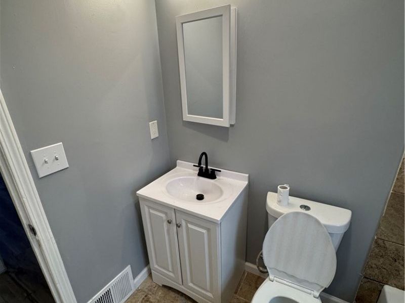 10502 Miles Avenue , Cleveland, OH 44105 Photo 13