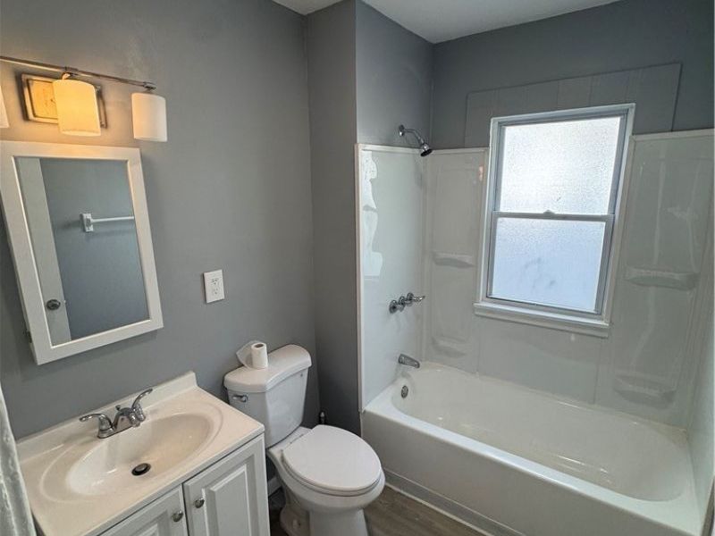 10502 Miles Avenue , Cleveland, OH 44105 Photo 33
