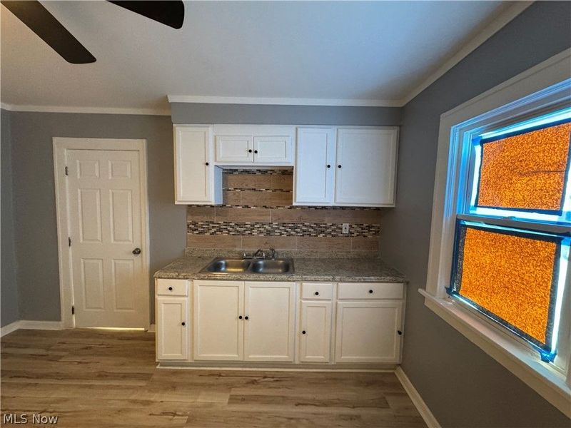 10502 Miles Avenue , Cleveland, OH 44105 Photo 9