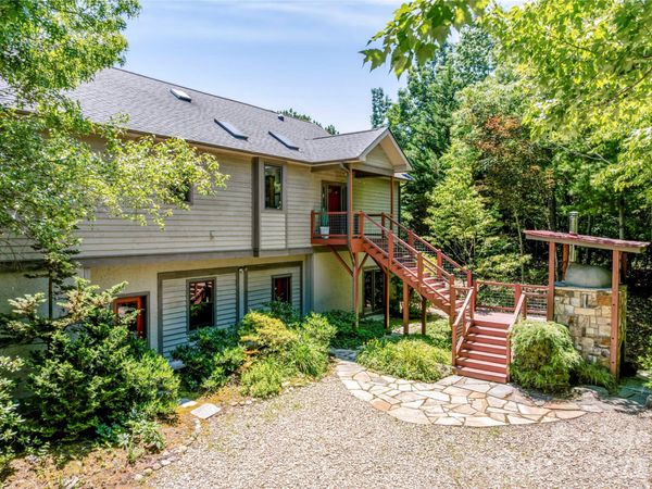 350 Winding Ridge Road, Black Mountain, NC 28711