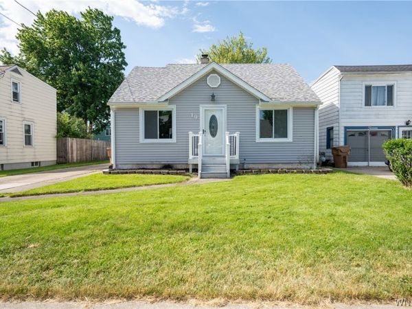 19 Wellworth Place , Buffalo, NY 14225