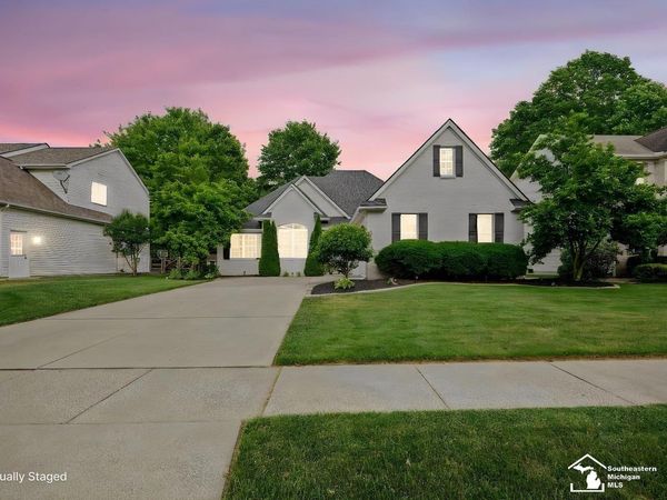 3498 Quail Hollow Drive, Lambertville, MI 48144