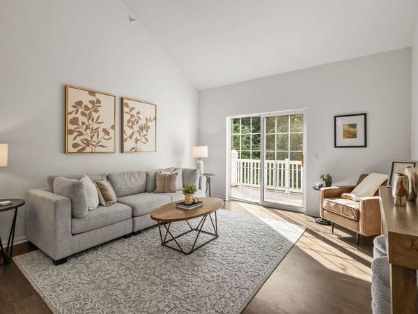 18 KINGS MILL Circle, Unit 301, Madison, WI 53718