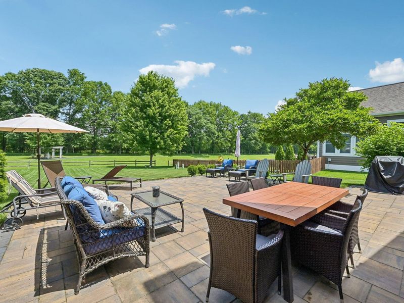 7355 Upper Cambridge Way , Westerville, OH 43082 Photo 11