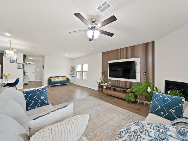 3813 Silver City Avenue, Aubrey, TX 76227