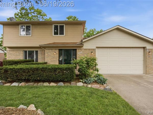 2850 Elmwood Avenue, Ann Arbor, MI 48104