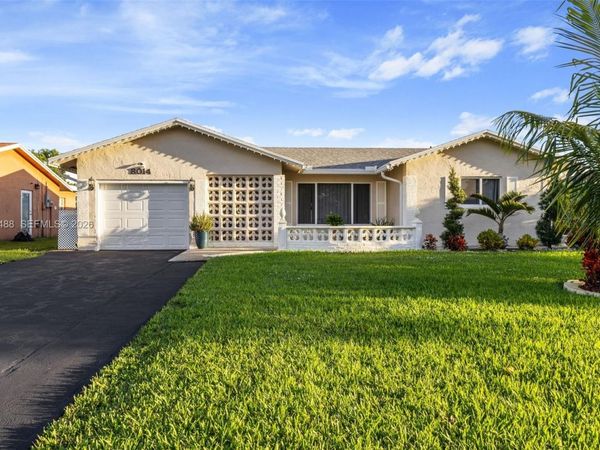 8014 NW 101st Ave , Tamarac, FL 33321