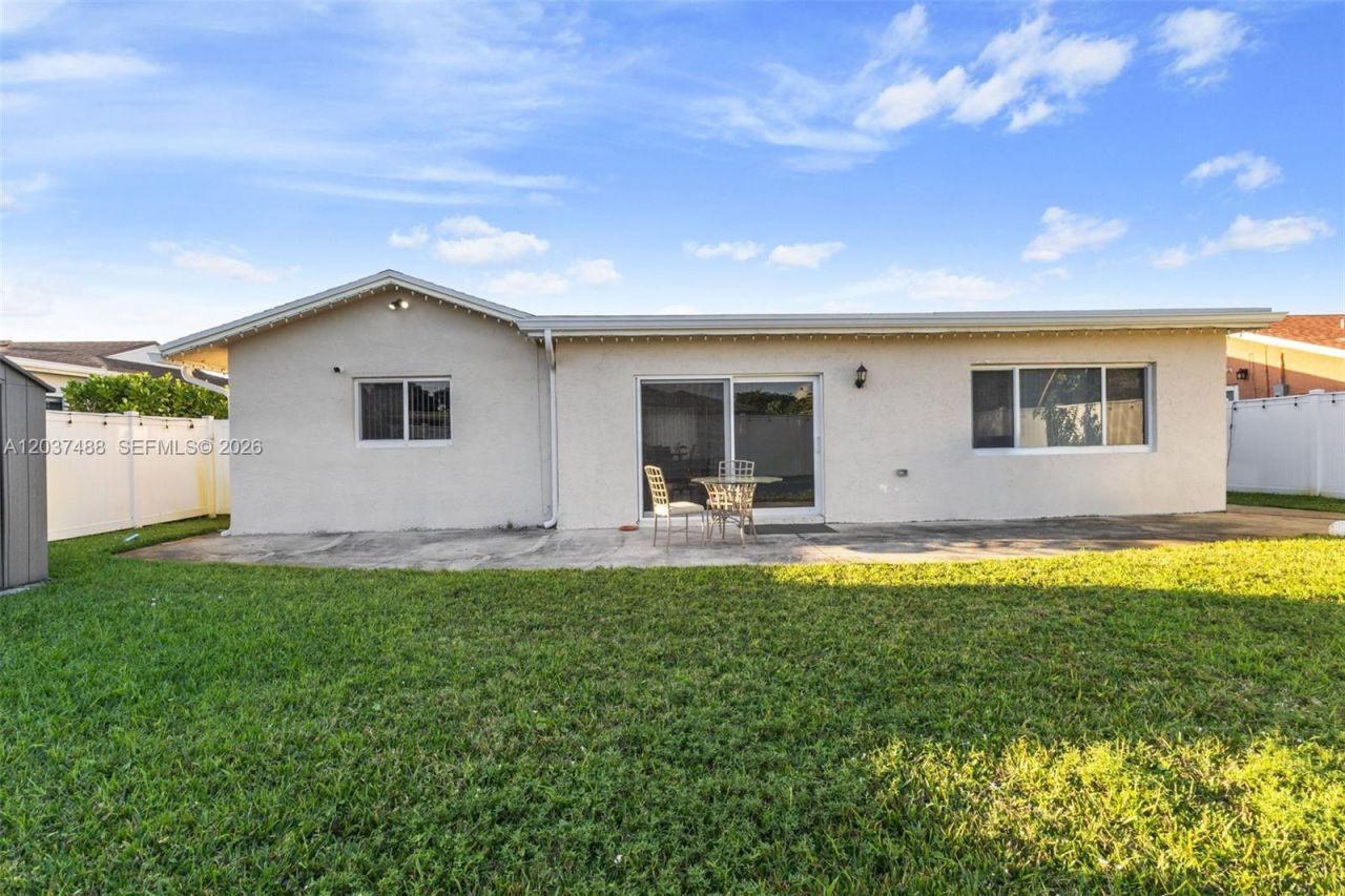 8014 NW 101st Ave , Tamarac, FL 33321 Photo