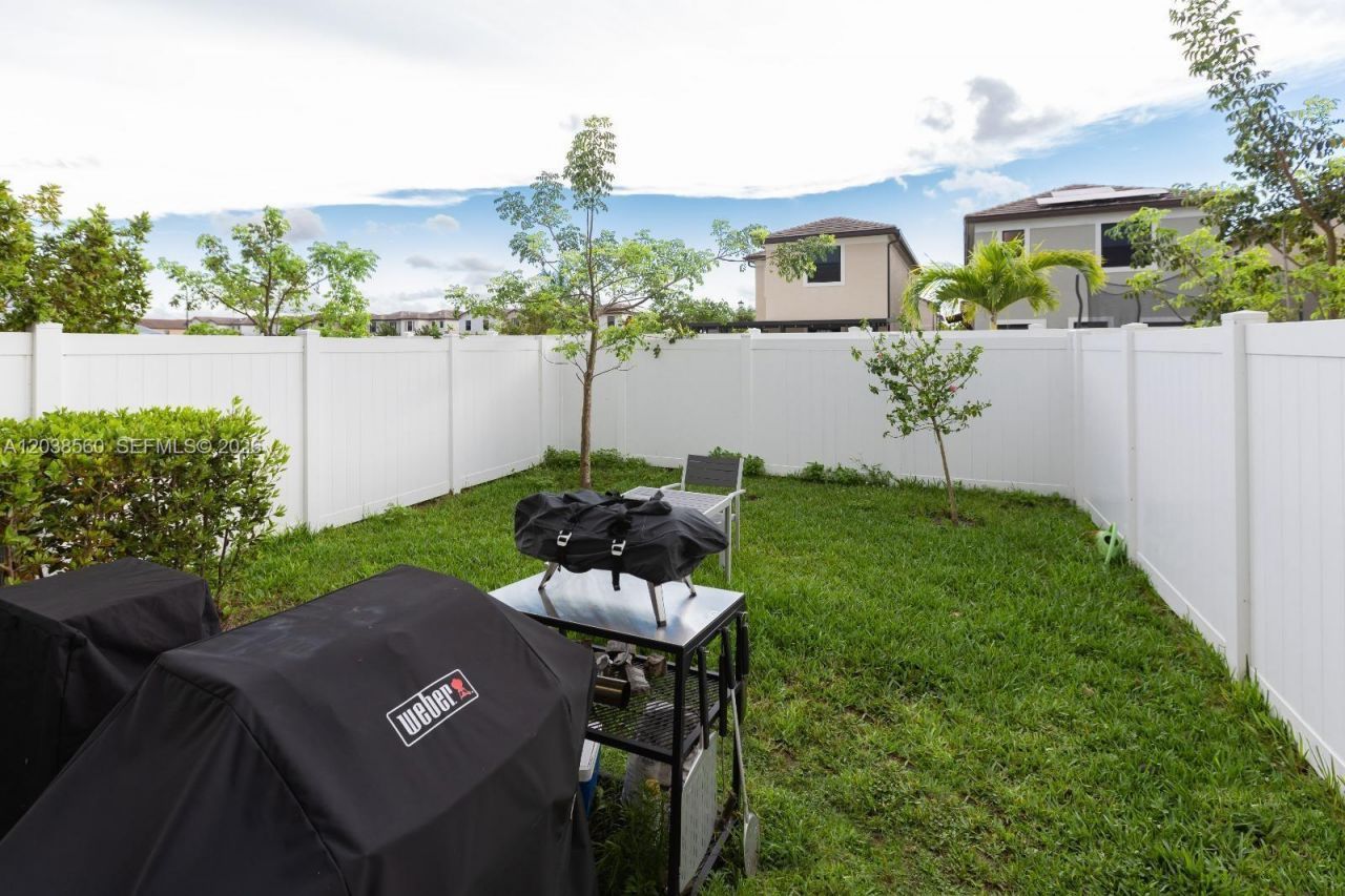 3420 W 111th Pl , Hialeah, FL 33018 Photo
