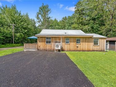 32 34th Street, Constantia, NY 13044
