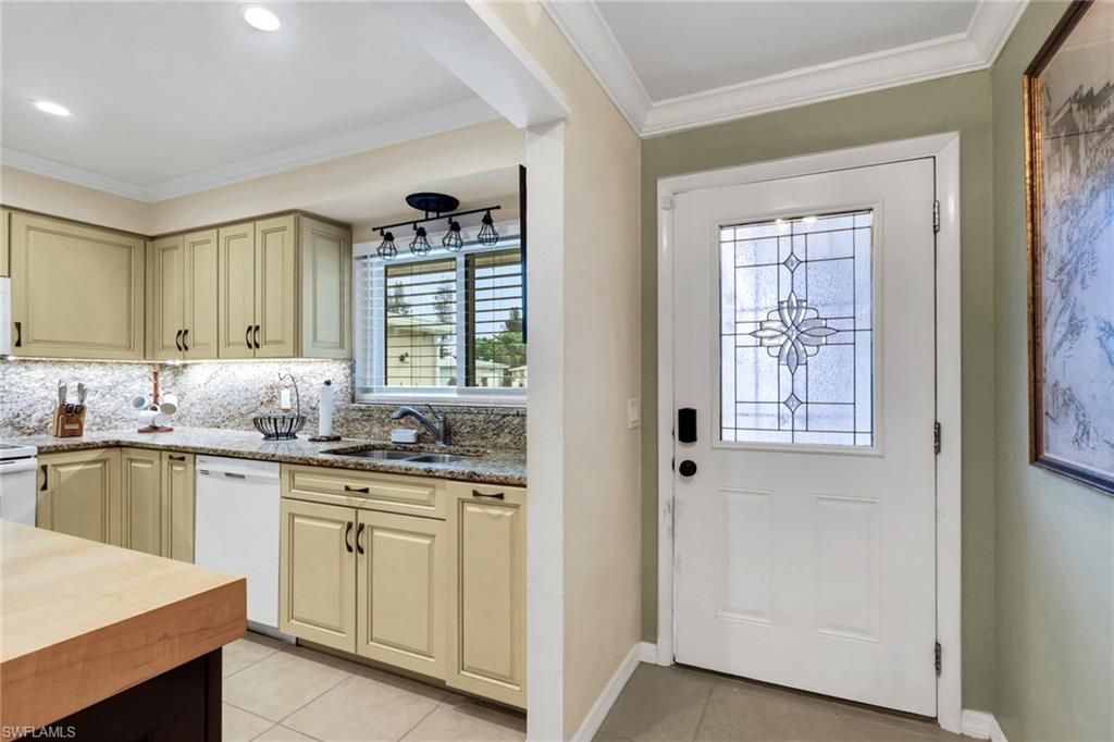 8624 Eleuthera Ct, Fort Myers, FL 33907 Photo