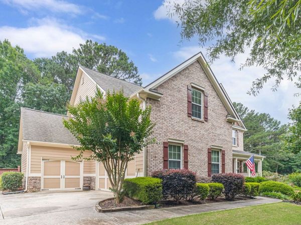 2504 Lois Court, Loganville, GA 30052