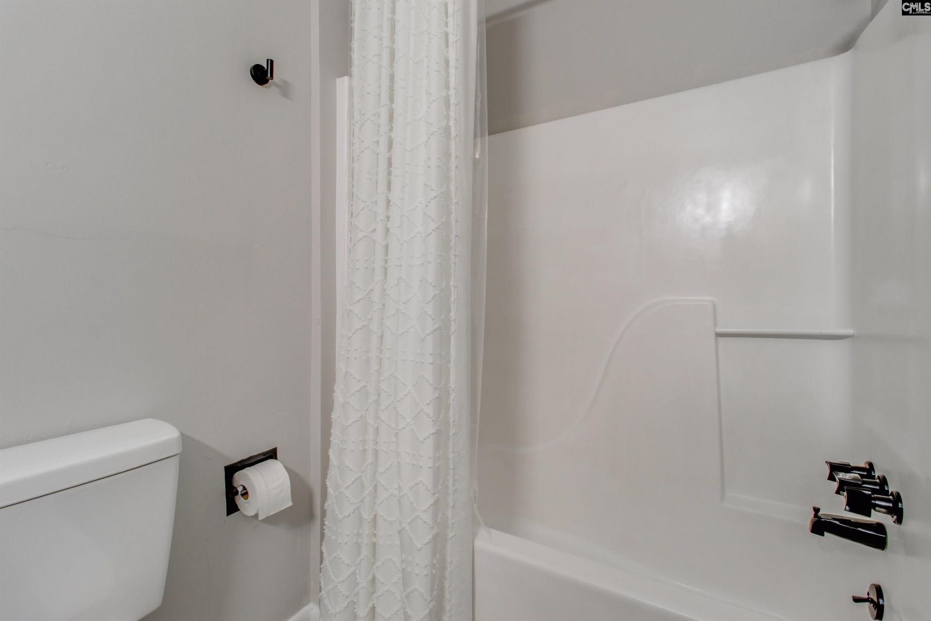 308 Percival Road  Photo 16