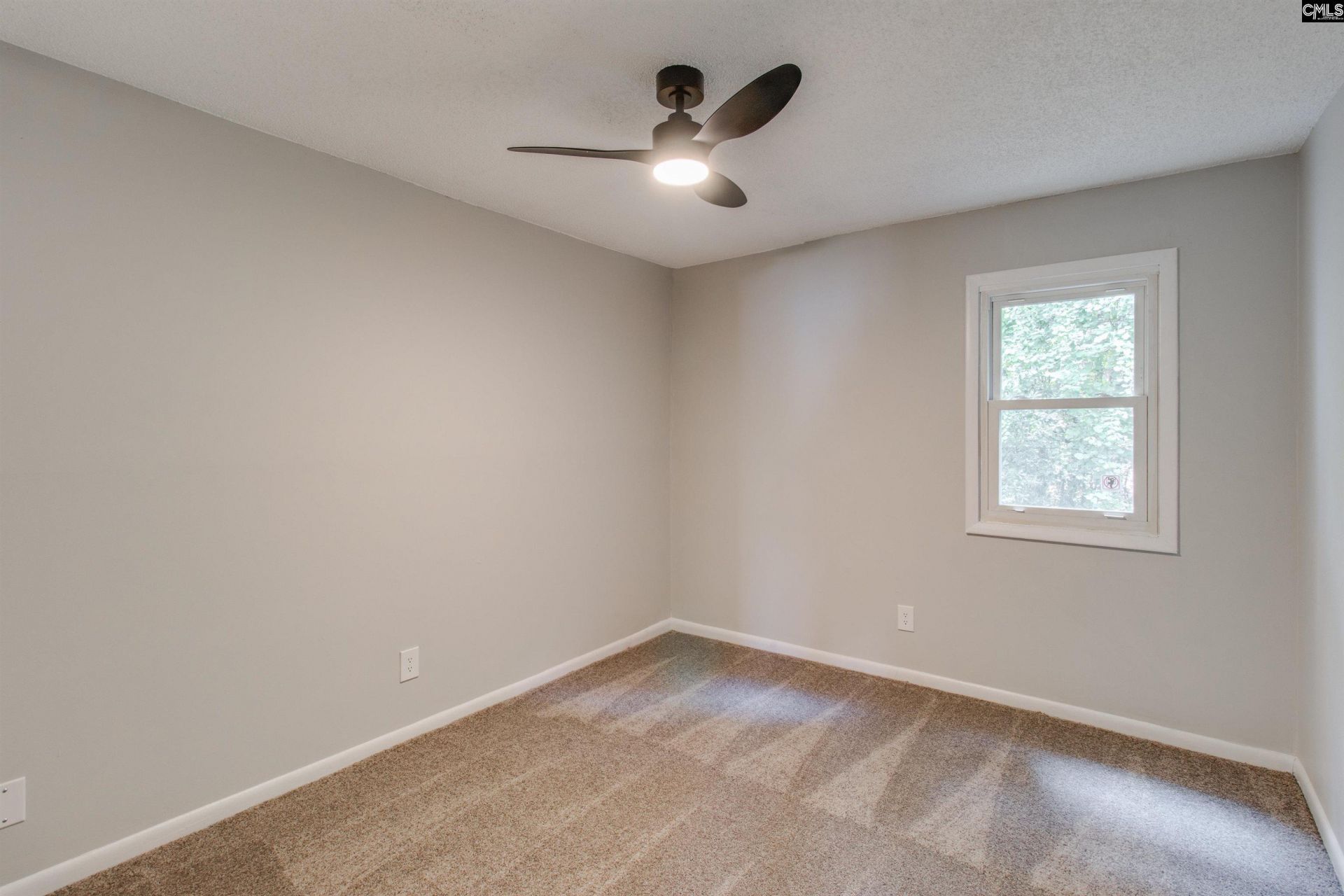 308 Percival Road  Photo 19