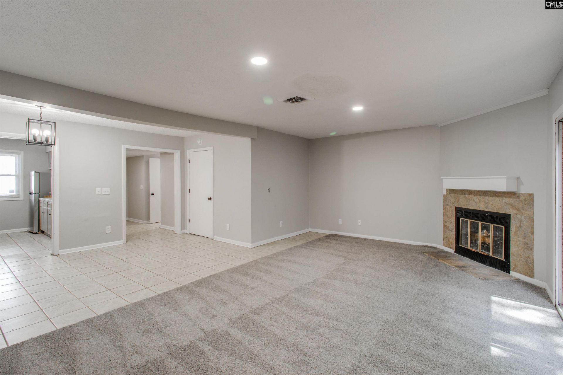 308 Percival Road  Photo 9
