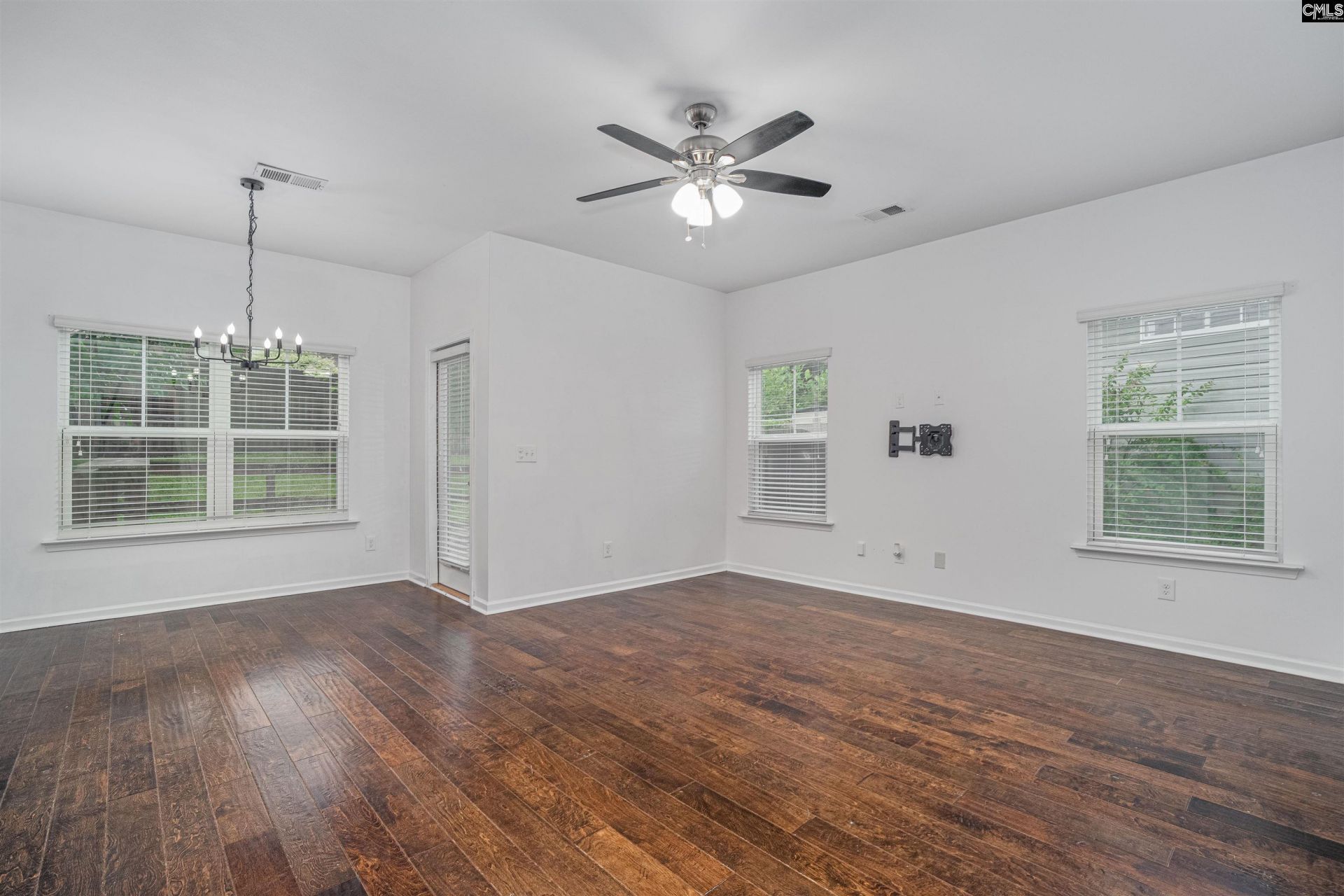 240 Cinnamon Hills Lane  Photo 5