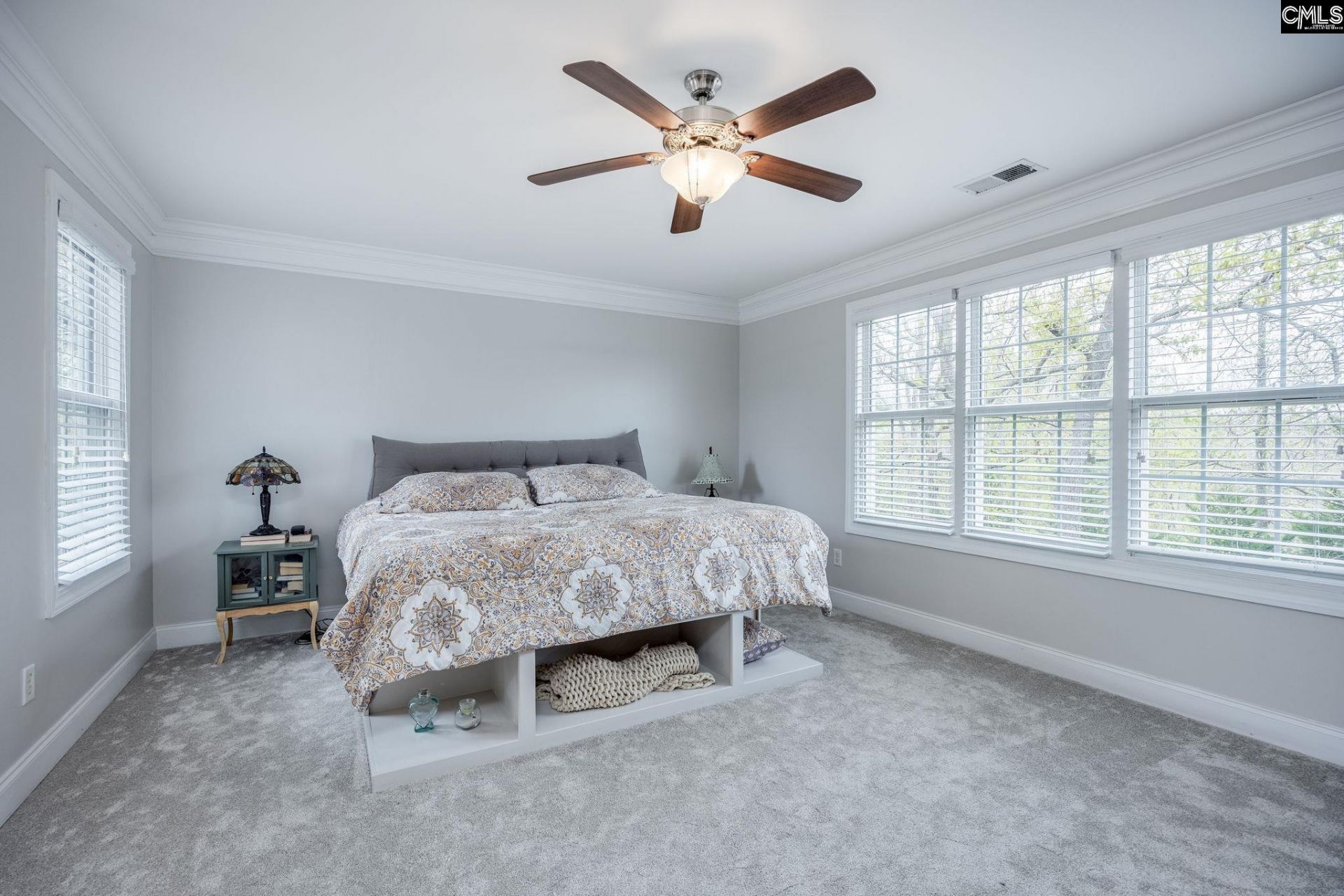 9 N Woodburn Lane  Photo 17