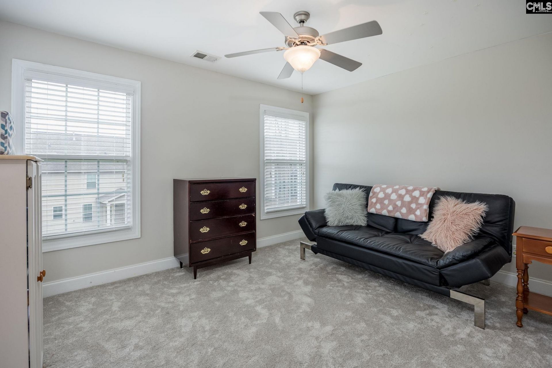 9 N Woodburn Lane  Photo 26