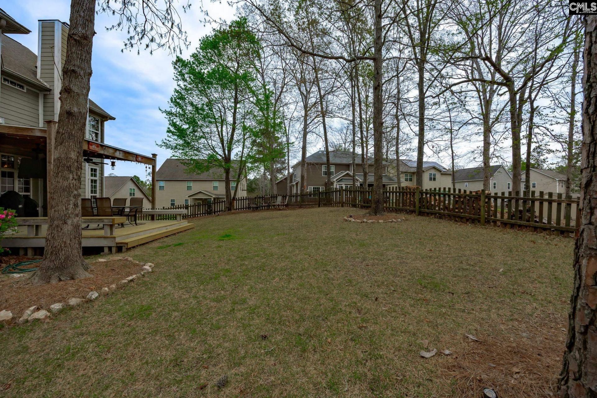 9 N Woodburn Lane  Photo 36