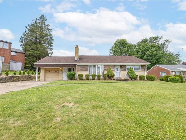 156 Mclaughlin Dr , New Kensington, PA 15068