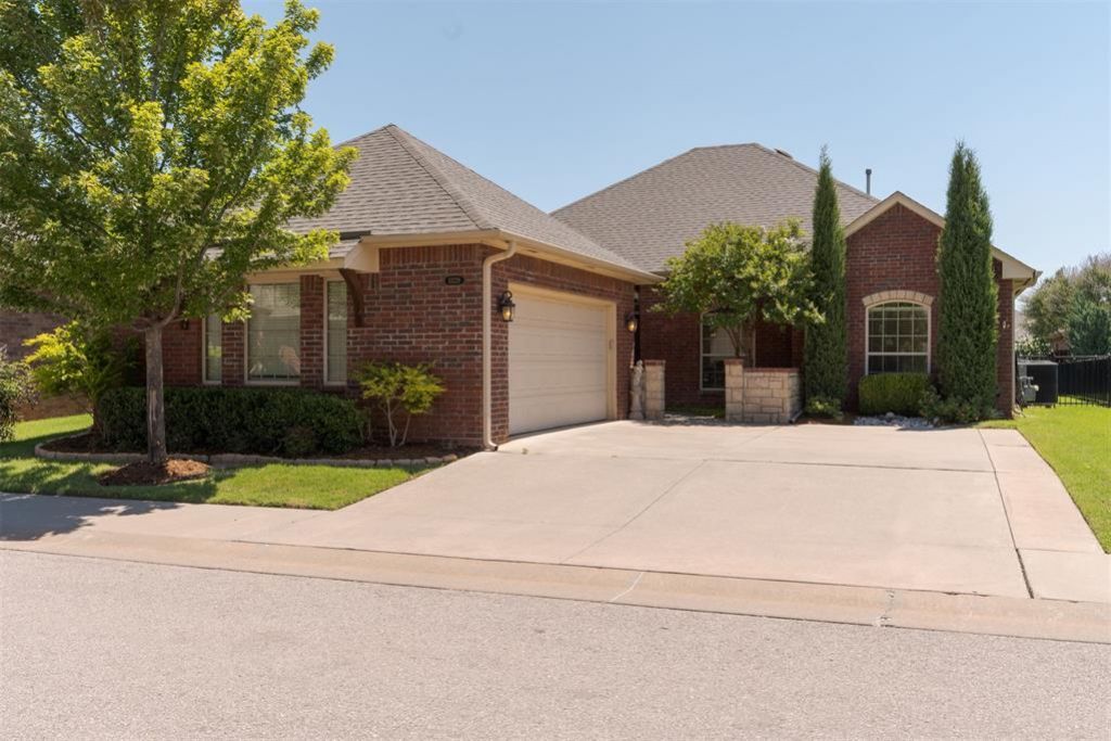 10228 Bald Cypress Drive, Oklahoma City, OK 73120 Main Photo