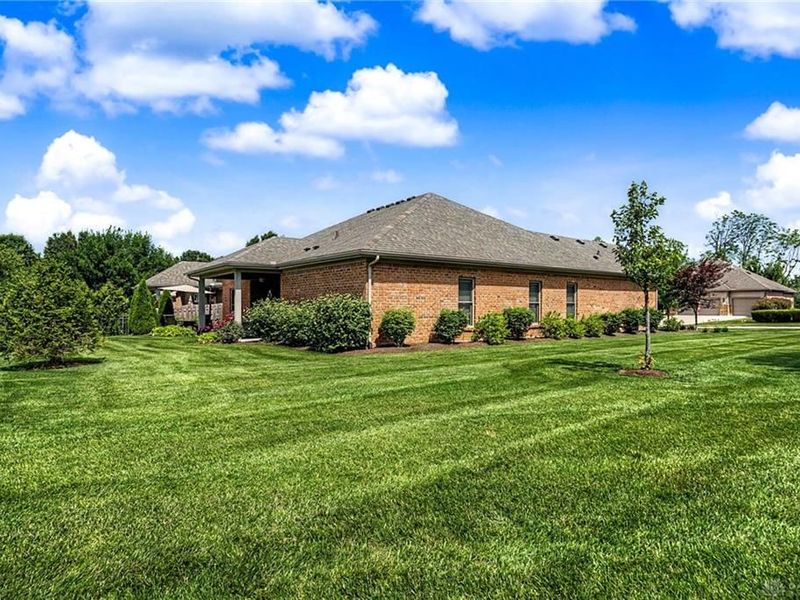 884 Saint Simons Lane, Centerville, OH 45458 Photo 41