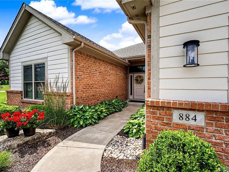 884 Saint Simons Lane, Centerville, OH 45458 Photo 5