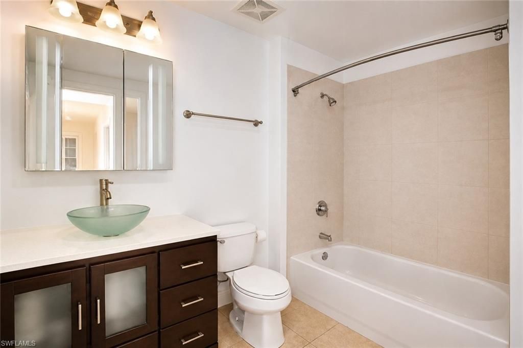 410 Bayfront Pl, Unit 2308, Naples, FL 34102 Photo