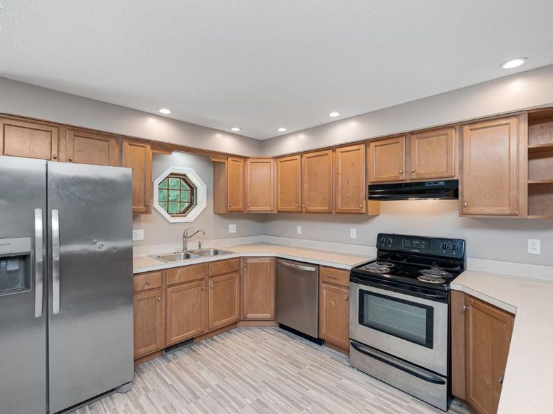 48903 N Ridge Road, Amherst, OH 44001 Photo 10