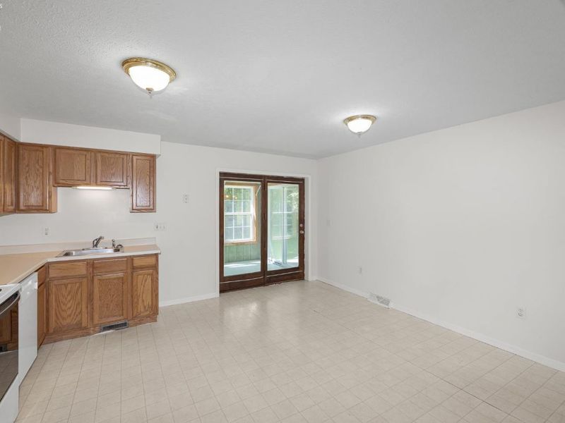 48903 N Ridge Road, Amherst, OH 44001 Photo 29